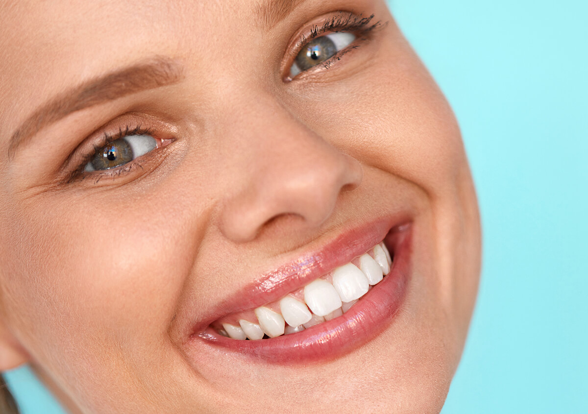 Pros and Cons of Zoom Teeth Whitening in Baltimore Area